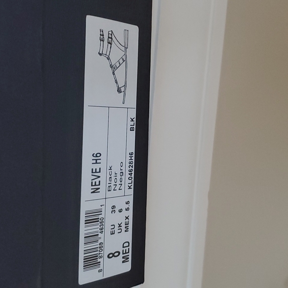 Kenneth Cole Neve Black Sandals Size 8 - Picture 5 of 5